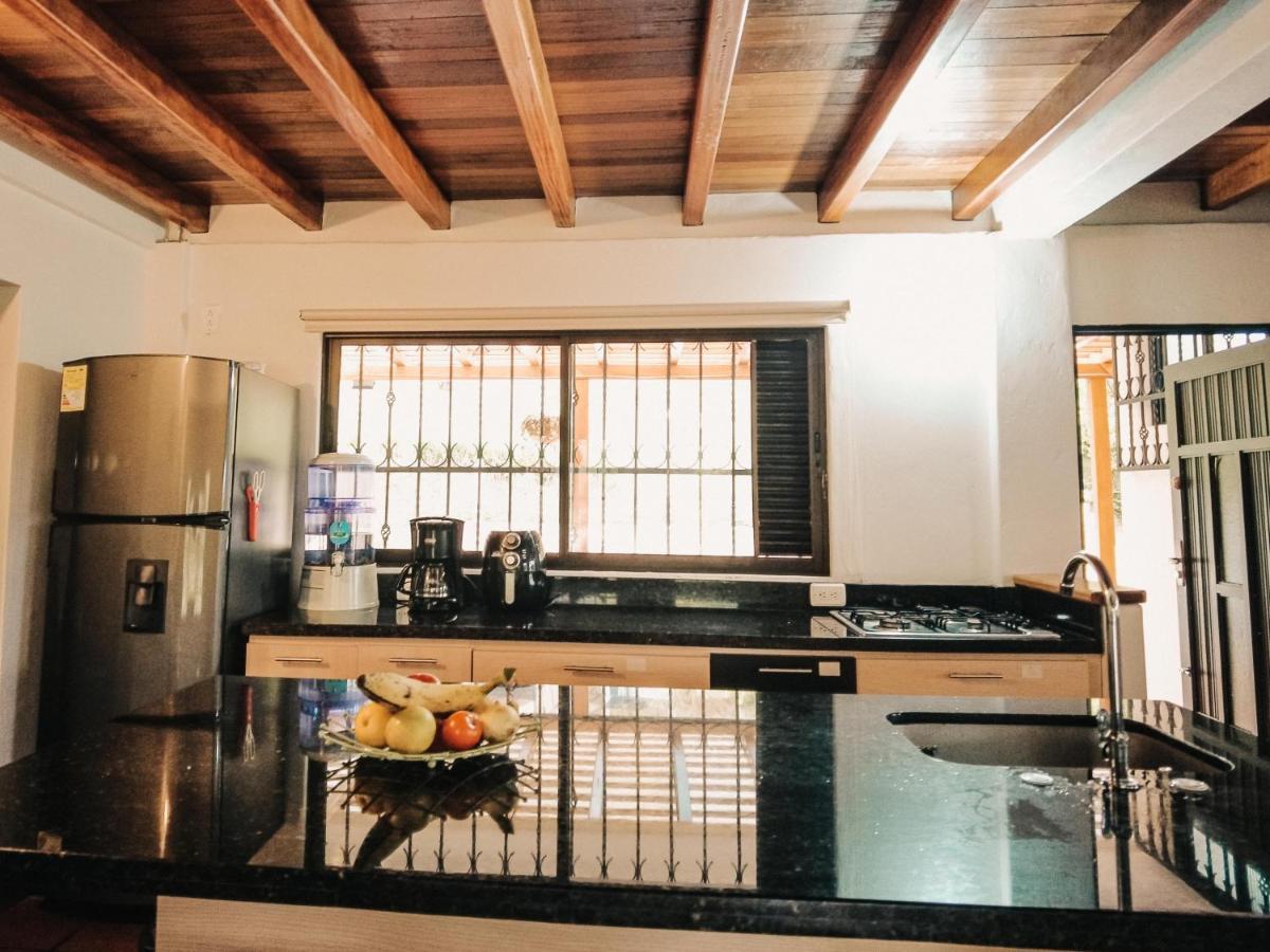 Hostel Volare Guatape Isla Zewnętrze zdjęcie