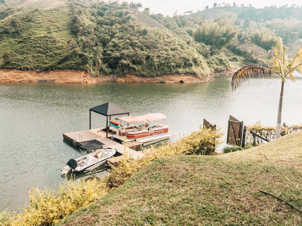 Hostel Volare Guatape Isla Zewnętrze zdjęcie