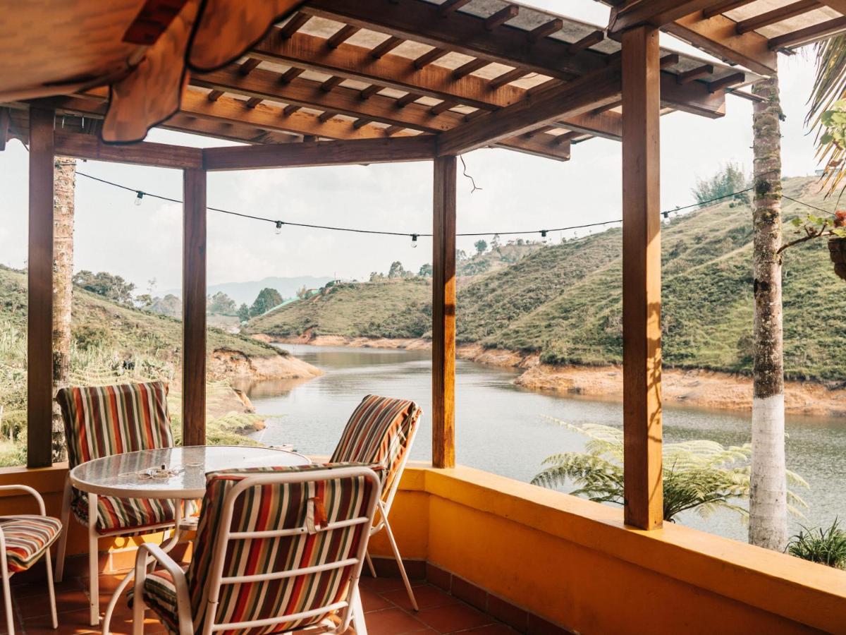 Hostel Volare Guatape Isla Zewnętrze zdjęcie