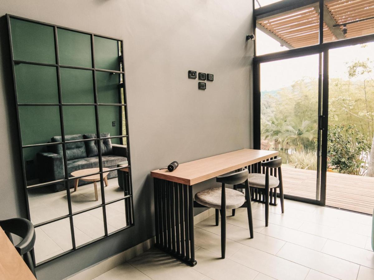 Hostel Volare Guatape Isla Zewnętrze zdjęcie