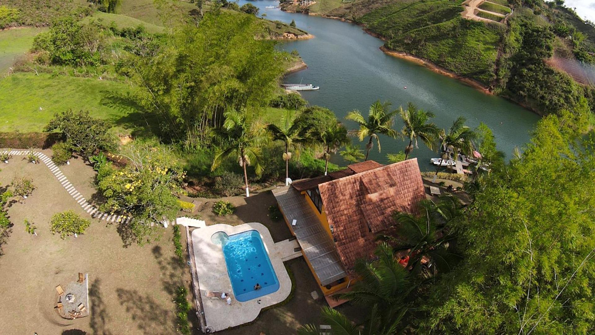 Hostel Volare Guatape Isla Zewnętrze zdjęcie